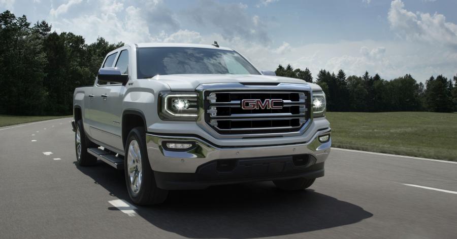  GMC Sierra 1500 SLT Crew Cab 2016 года  (фото 6 из 10)
